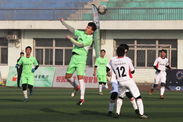 曼城15轮后排第4 上赛季同期也是第4但最终夺冠